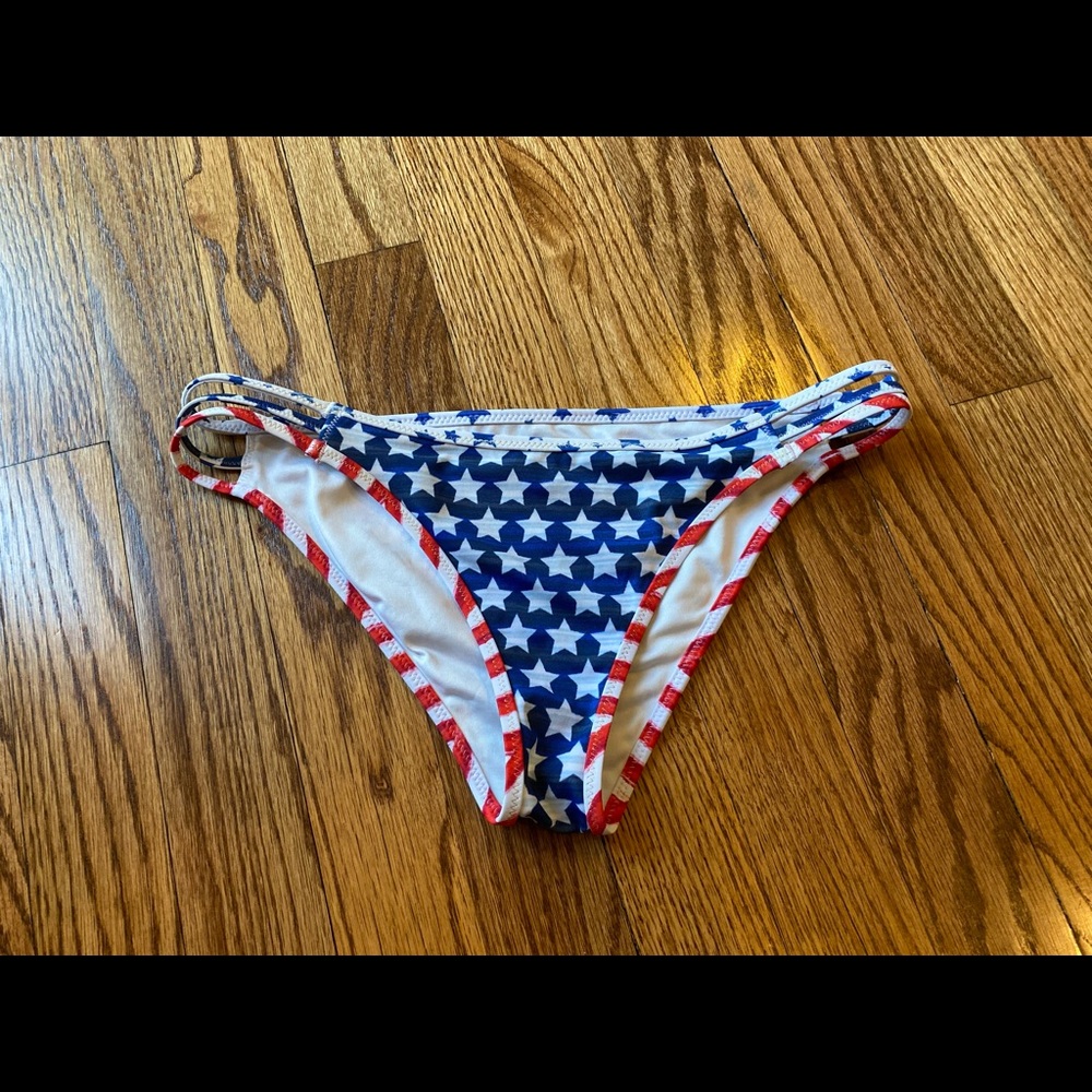 Victoria’s Secret American Flag Bikini Bottoms Sz Sm